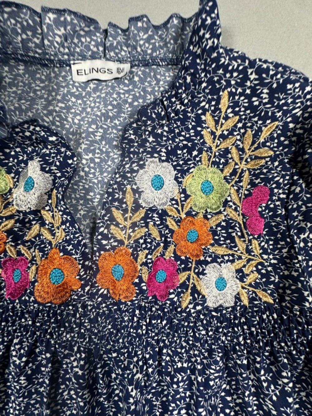 Elings Floral Embroidered Navy Blouse Short Puff Sleeves Ruffle Neckline Polyest - Picture 4 of 8